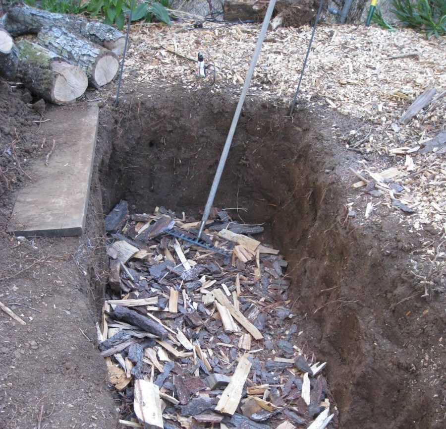  Как ухаживать за компостной ямой?