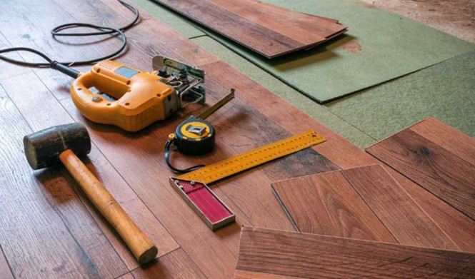 Как правильно уложить ламинат на бетонный пол: 10 советов от опытных мастеров
