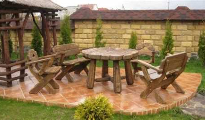 Садовая мебель из дерева: как выбрать и ухаживать для продолжительного использования