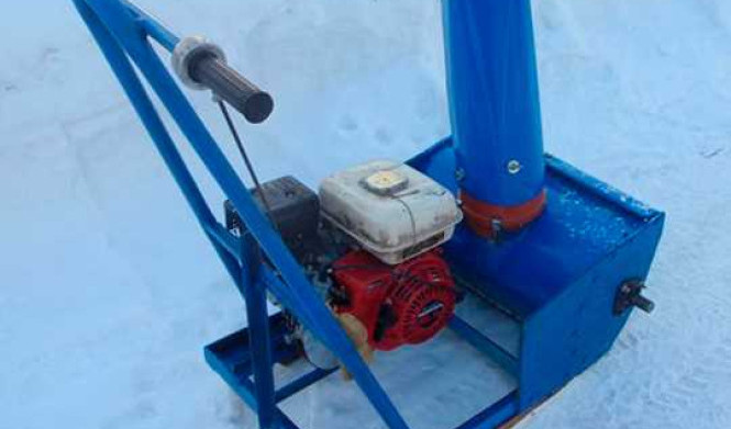 Мотоблок с лопатой для уборки снега: как выбрать и правильно использовать?